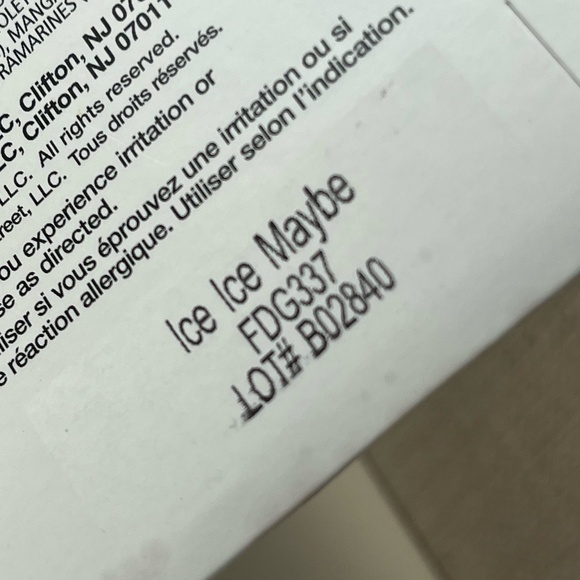 Ice Ice Maybe 💅✨ Color STREET NEW Sealed - Long Lasting Nail Polish Strips - Picture 7 of 7